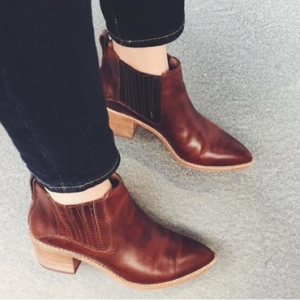 Madewell Brown Leather Pointed Toe Ankle Booties